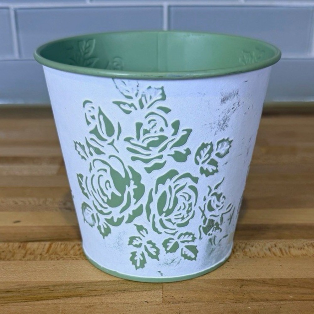 White & Green Floral Metal Flower Pot Planter 4in Tall Round Decorative